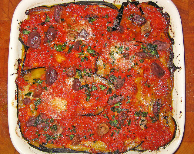 Włoskie potrawy i także lokalne mięso sezonowane