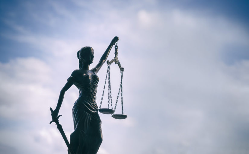 Wiele spraw życiowych będzie wymagać asysty prawnika.